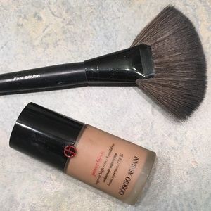 Giorgio Armani Power Fabric Foundation